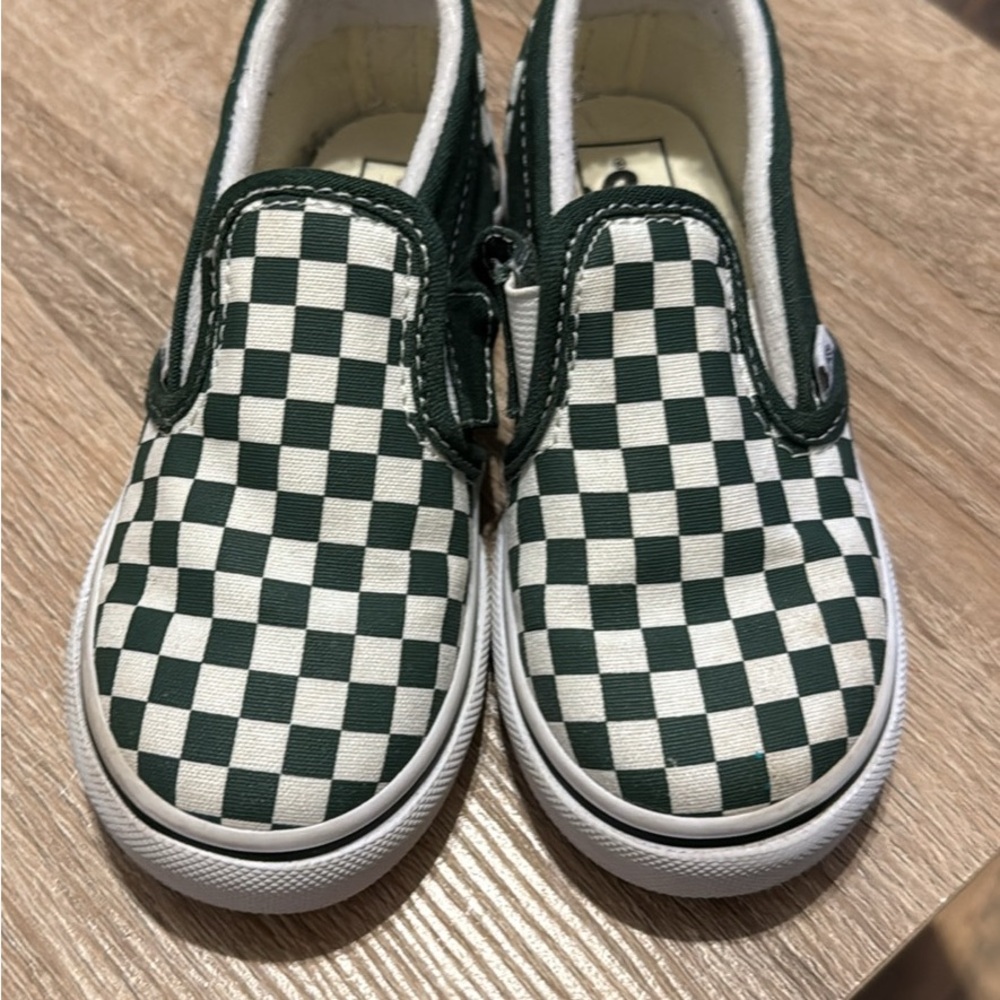 Vans little Kids Green and White checkered Slip-On Sneakers